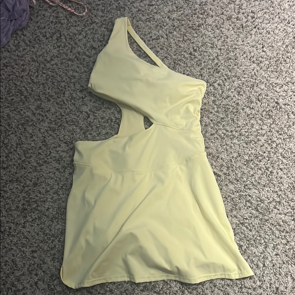 One-Shoulder Yellow Dress